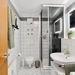 Apartment Halles Premium - Sonne #2 - Parkplatz, Ruhige Lage, Anbindung Halle (Saale)