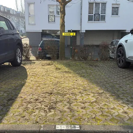 דירה Premium Sonne #2 - Voll Ausstattung, Parkplatz, Ruhige Lage & Perfekte Anbindung *